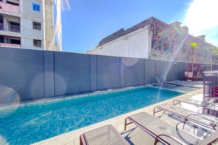 Apartamento à venda com 25m², 1 quarto e sem vagaÁrea comum - Piscina