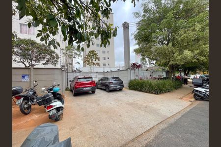 Apartamento à venda com 42m², 2 quartos e sem vaga Apartamento à venda com 42m², 2 quartos e sem vagaFachada