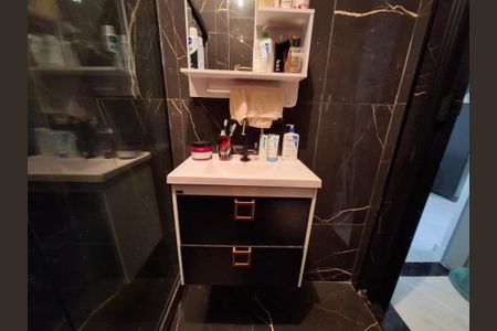 Apartamento à venda com 45m², 1 quarto e sem vagaBanheiro