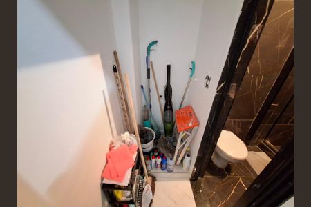 Banheiro de apartamento à venda com 1 quarto, 45m² em Lapa, Rio de Janeiro