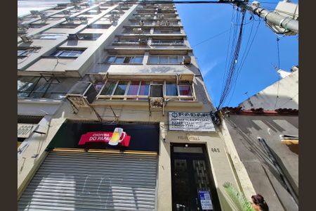 Apartamento à venda com 45m², 1 quarto e sem vagaFachada