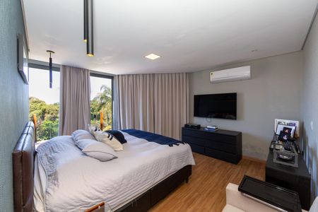 Casa de condomínio à venda com 5000m², 5 quartos e 4 vagas Casa de condomínio à venda com 5000m², 5 quartos e 4 vagasSuíte 1