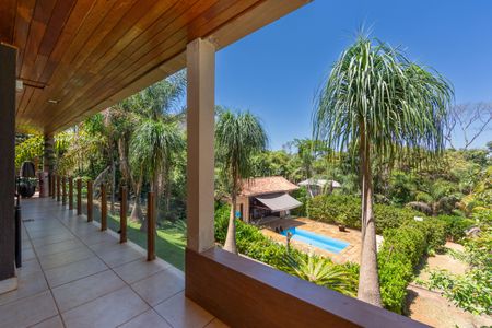 Casa de condomínio à venda com 5000m², 5 quartos e 4 vagas Casa de condomínio à venda com 5000m², 5 quartos e 4 vagasVaranda