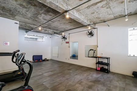 Apartamento à venda com 80m², 2 quartos e 1 vaga Apartamento à venda com 80m², 2 quartos e 1 vagaÁrea comum - Academia