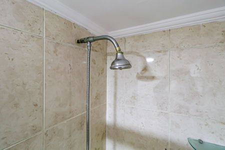 Apartamento à venda com 80m², 2 quartos e 1 vaga Apartamento à venda com 80m², 2 quartos e 1 vagaBanheiro social