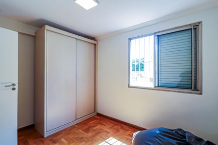 Apartamento à venda com 80m², 2 quartos e 1 vaga Apartamento à venda com 80m², 2 quartos e 1 vagaQuarto