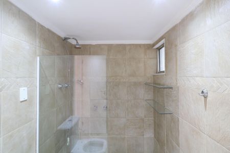 Apartamento à venda com 80m², 2 quartos e 1 vaga Apartamento à venda com 80m², 2 quartos e 1 vagaSuite - Banheiro