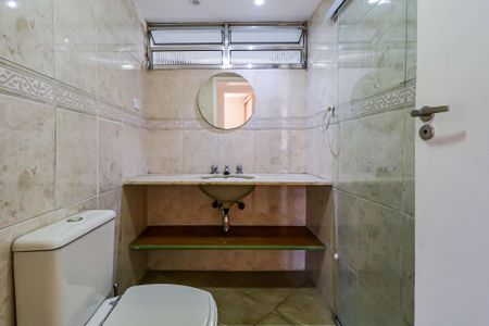 Apartamento à venda com 80m², 2 quartos e 1 vaga Apartamento à venda com 80m², 2 quartos e 1 vagaBanheiro social