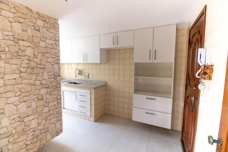 Apartamento à venda com 90m², 2 quartos e 1 vaga Apartamento à venda com 90m², 2 quartos e 1 vagaCozinha