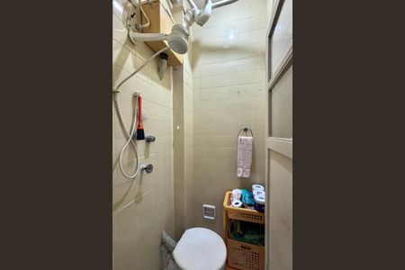 Apartamento à venda com 70m², 2 quartos e sem vaga Apartamento à venda com 70m², 2 quartos e sem vagaÁrea de serviço - banheiro