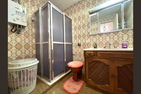 Apartamento à venda com 70m², 2 quartos e sem vaga Apartamento à venda com 70m², 2 quartos e sem vagaBanheiro social