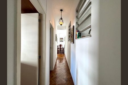Apartamento à venda com 70m², 2 quartos e sem vaga Apartamento à venda com 70m², 2 quartos e sem vagaCorredor