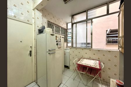 Apartamento à venda com 70m², 2 quartos e sem vaga Apartamento à venda com 70m², 2 quartos e sem vagaÁrea de serviço