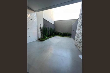 Casa à venda com 3 quartos, 260m² em Vila Gomes Cardim, São Paulo