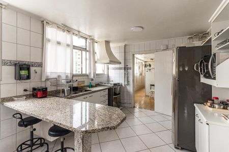 Apartamento à venda com 240m², 4 quartos e 2 vagasCozinha