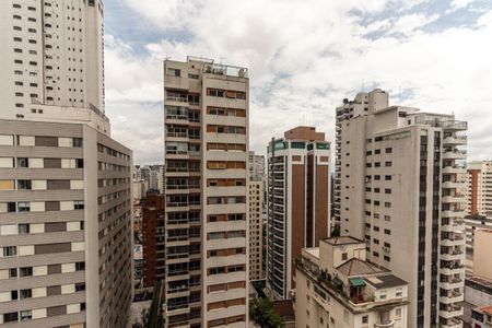 Apartamento à venda com 240m², 4 quartos e 2 vagasVista do Quarto 2