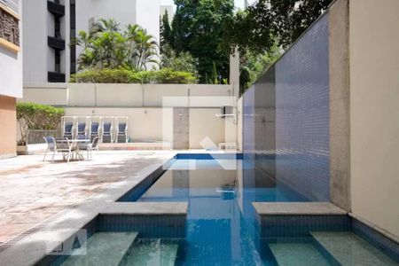 Apartamento à venda com 240m², 4 quartos e 2 vagasPiscina