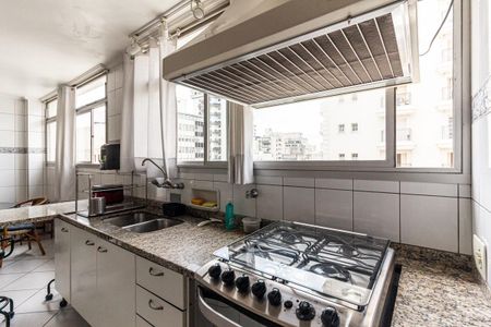 Apartamento à venda com 240m², 4 quartos e 2 vagasCozinha