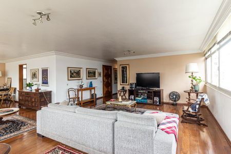 Apartamento à venda com 240m², 4 quartos e 2 vagasSala