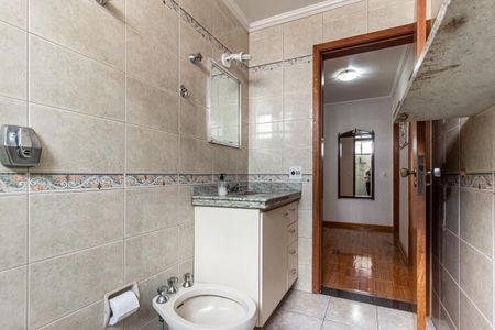 Apartamento à venda com 240m², 4 quartos e 2 vagasBanheiro 1