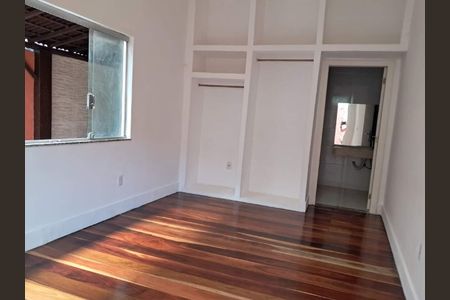 Casa à venda com 4 quartos, 206m² em Vargem Grande, Rio de Janeiro