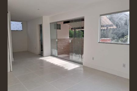 Casa à venda com 4 quartos, 206m² em Vargem Grande, Rio de Janeiro