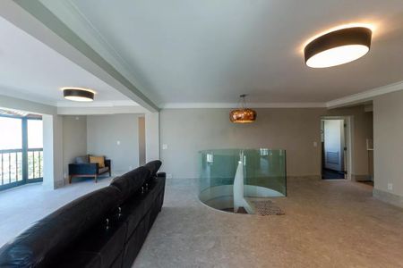 Apartamento à venda com 360m², 3 quartos e 4 vagas