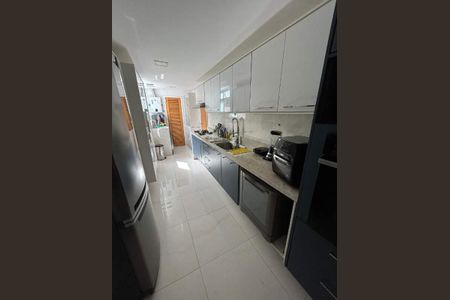 Apartamento à venda com 195m², 4 quartos e 2 vagas