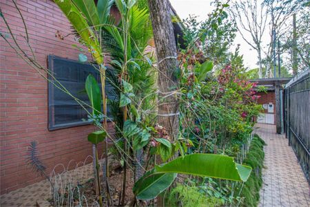 Casa à venda com 3 quartos, 140m² em Vila Campo Grande, São Paulo