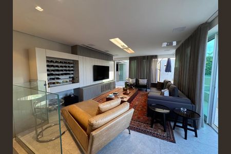 Apartamento à venda com 3 quartos, 203m² em Funcionários, Belo Horizonte