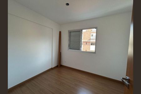 Apartamento à venda com 3 quartos, 79m² em Santa Rosa, Belo Horizonte