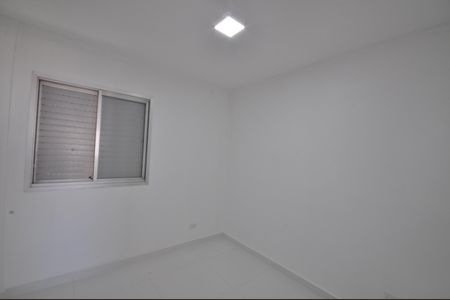 Quarto 2 de apartamento para alugar com 2 quartos, 50m² em Vila Gustavo, São Paulo