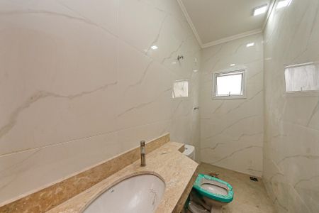 Casa à venda com 67m², 2 quartos e 3 vagas Casa à venda com 67m², 2 quartos e 3 vagasBanheiro Social