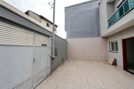 Casa à venda com 67m², 2 quartos e 3 vagas Casa à venda com 67m², 2 quartos e 3 vagasÁrea Externa