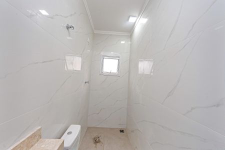 Casa à venda com 67m², 2 quartos e 3 vagas Casa à venda com 67m², 2 quartos e 3 vagasBanheiro Social