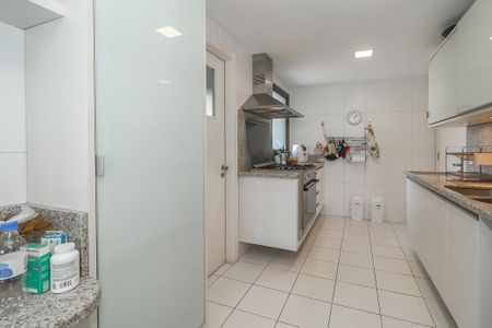 Apartamento à venda com 161m², 3 quartos e 3 vagasCozinha