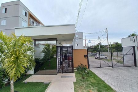 Apartamento à venda com 41m², 2 quartos e 1 vaga Apartamento à venda com 41m², 2 quartos e 1 vagaFachada e Portaria