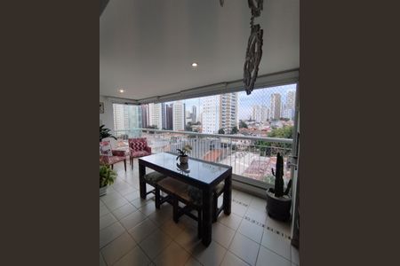 Apartamento à venda com 104m², 3 quartos e 2 vagas Apartamento à venda com 104m², 3 quartos e 2 vagasVaranda gourmet