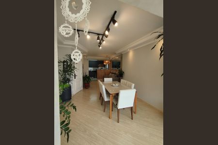 Apartamento à venda com 104m², 3 quartos e 2 vagas Apartamento à venda com 104m², 3 quartos e 2 vagasSala