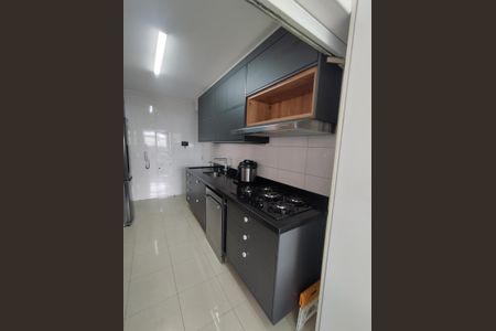 Apartamento à venda com 104m², 3 quartos e 2 vagas Apartamento à venda com 104m², 3 quartos e 2 vagasCozinha