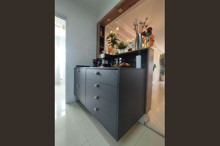 Apartamento à venda com 104m², 3 quartos e 2 vagas Apartamento à venda com 104m², 3 quartos e 2 vagasCozinha