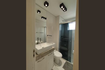 Apartamento à venda com 104m², 3 quartos e 2 vagas Apartamento à venda com 104m², 3 quartos e 2 vagasBanheiro da Suíte