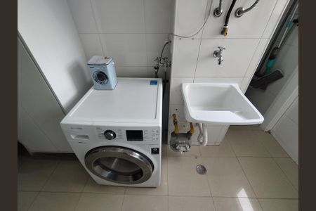 Apartamento à venda com 104m², 3 quartos e 2 vagas Apartamento à venda com 104m², 3 quartos e 2 vagasÁrea de Serviço