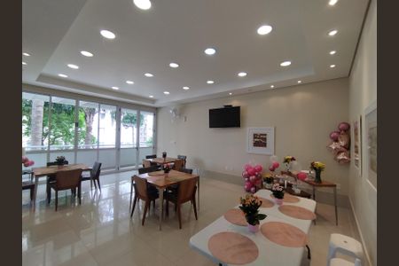 Apartamento à venda com 104m², 3 quartos e 2 vagas Apartamento à venda com 104m², 3 quartos e 2 vagasÁrea comum - Salão de festas