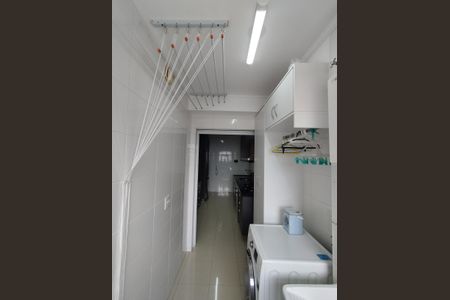 Apartamento à venda com 104m², 3 quartos e 2 vagas Apartamento à venda com 104m², 3 quartos e 2 vagasÁrea de Serviço