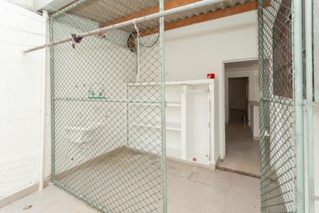 Casa à venda com 420m², 4 quartos e 6 vagasÁrea de Serviço da Edícula