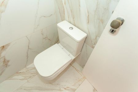 Casa à venda com 420m², 4 quartos e 6 vagasLavabo