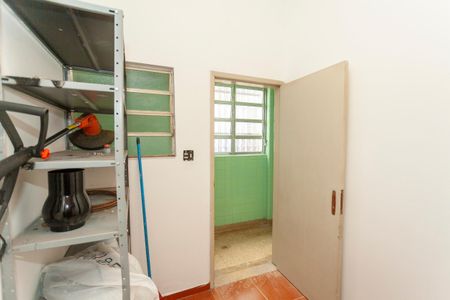 Casa à venda com 420m², 4 quartos e 6 vagasQuarto de Serviço