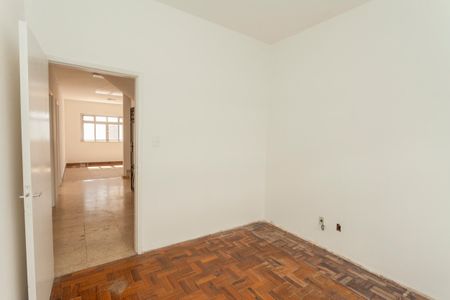 Casa à venda com 420m², 4 quartos e 6 vagasEscritório