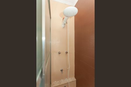 Casa à venda com 420m², 4 quartos e 6 vagasBanheiro da Suíte 2